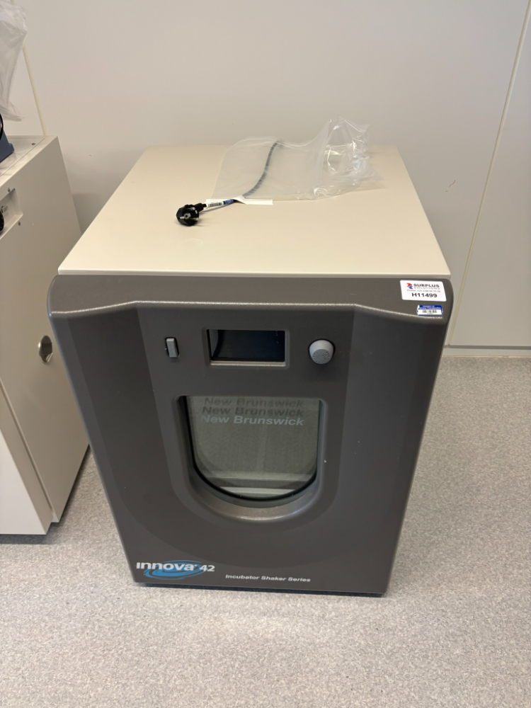 Image of Eppendorf New Brunswick Innova 42 Incubator Shaker